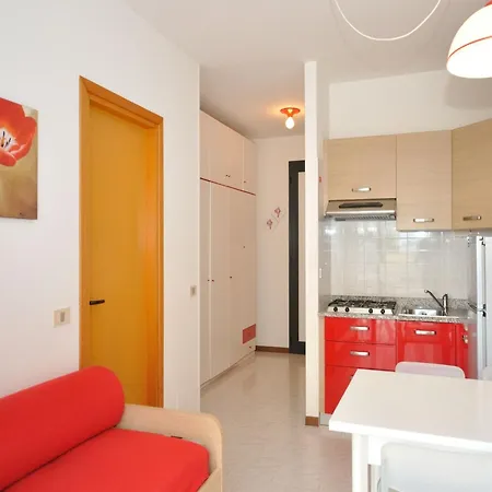 In With Balcony Apartment *
